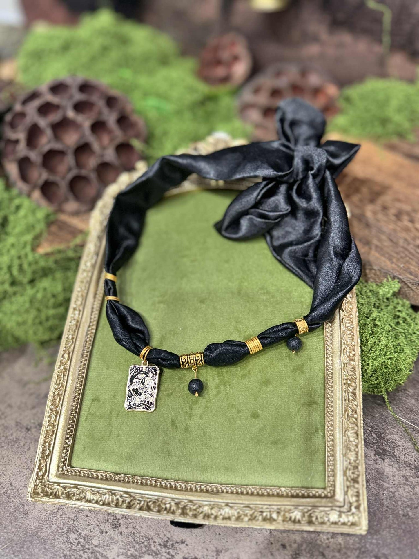 Silk necklace