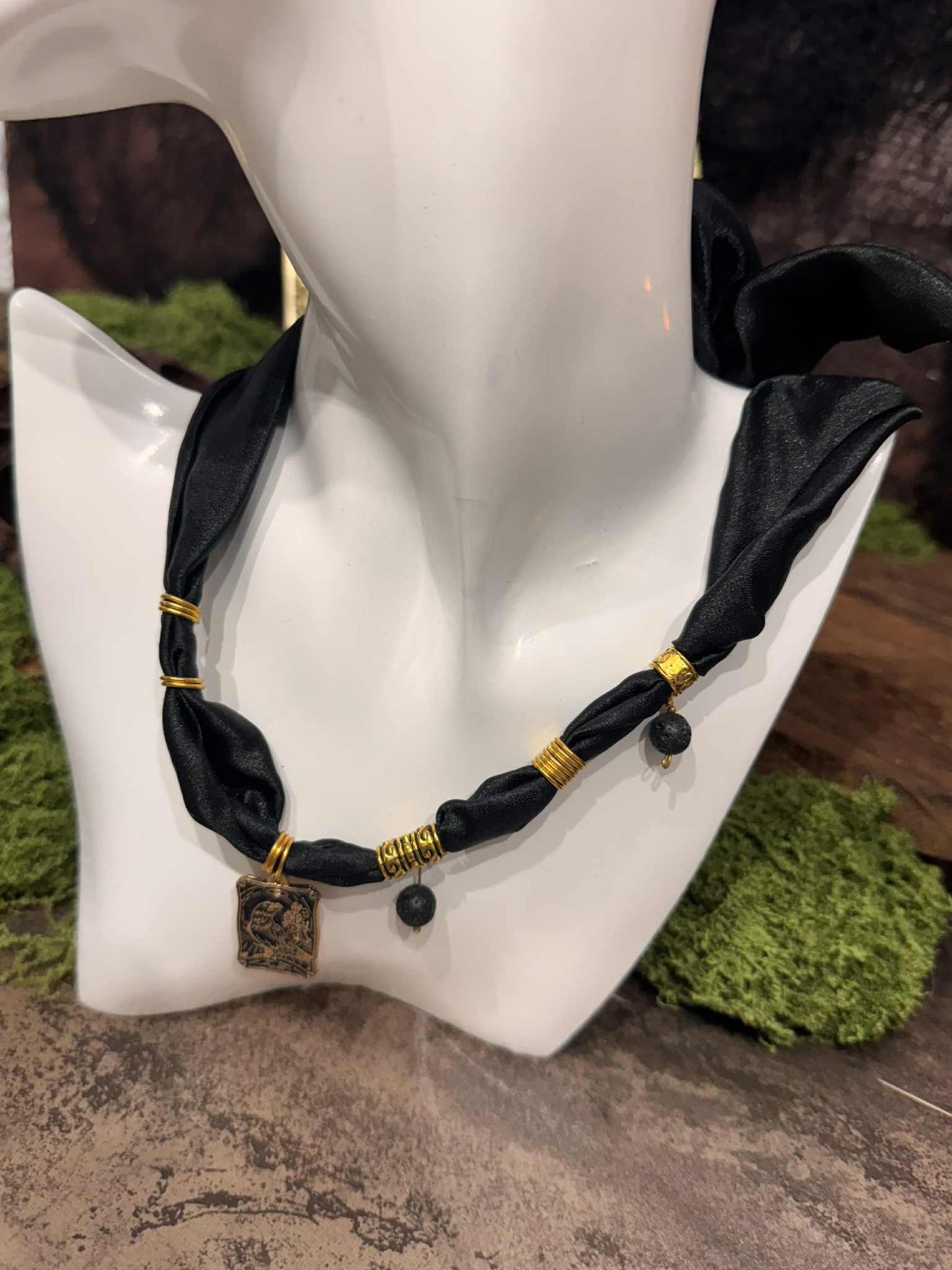 Silk necklace