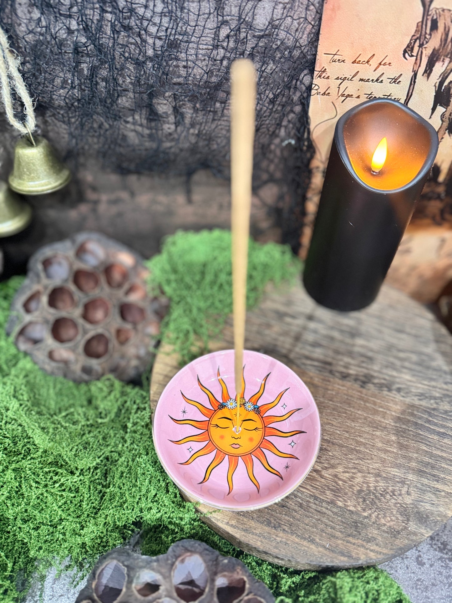 Incense sticks holder