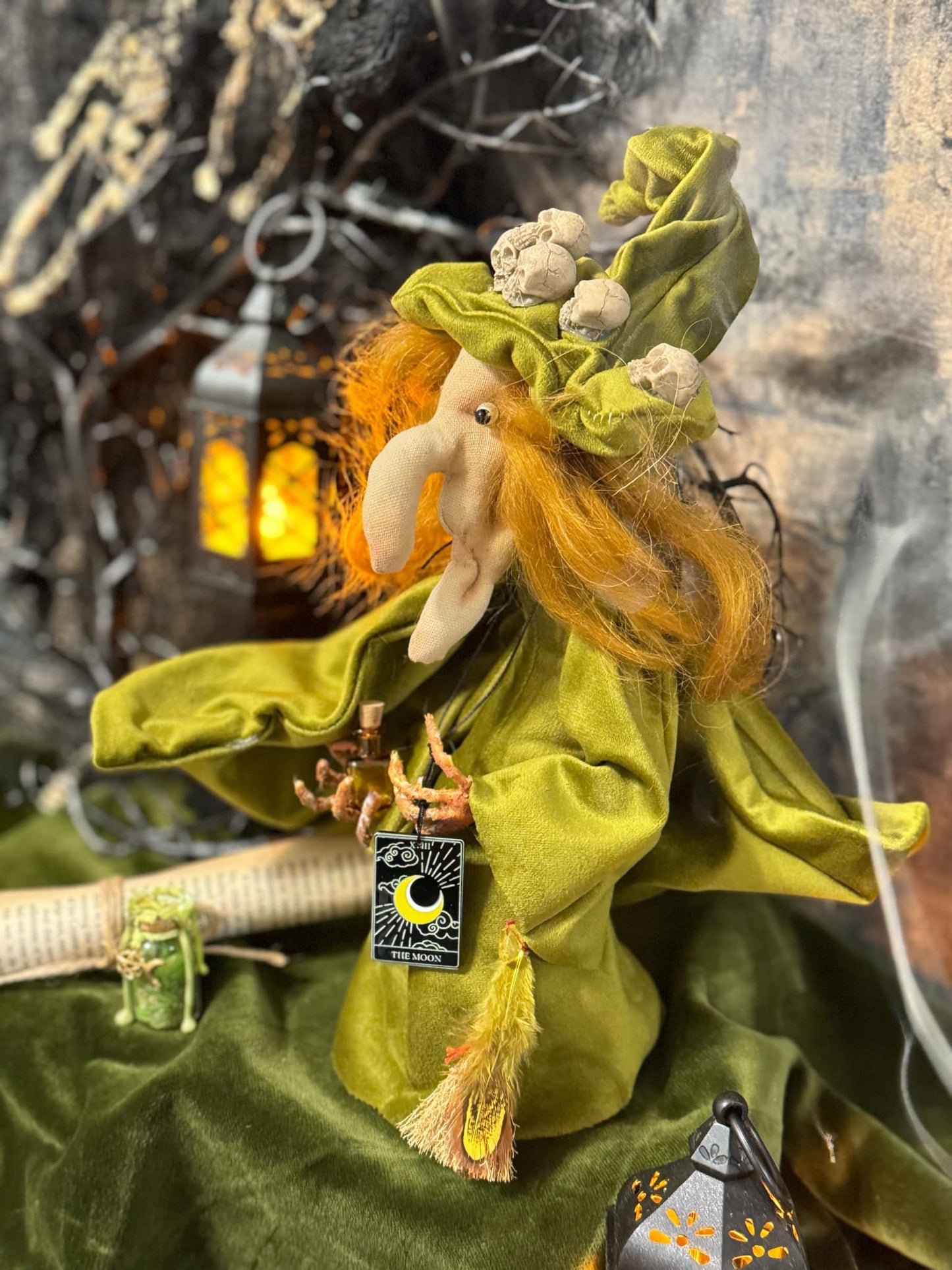 Taro card Witch