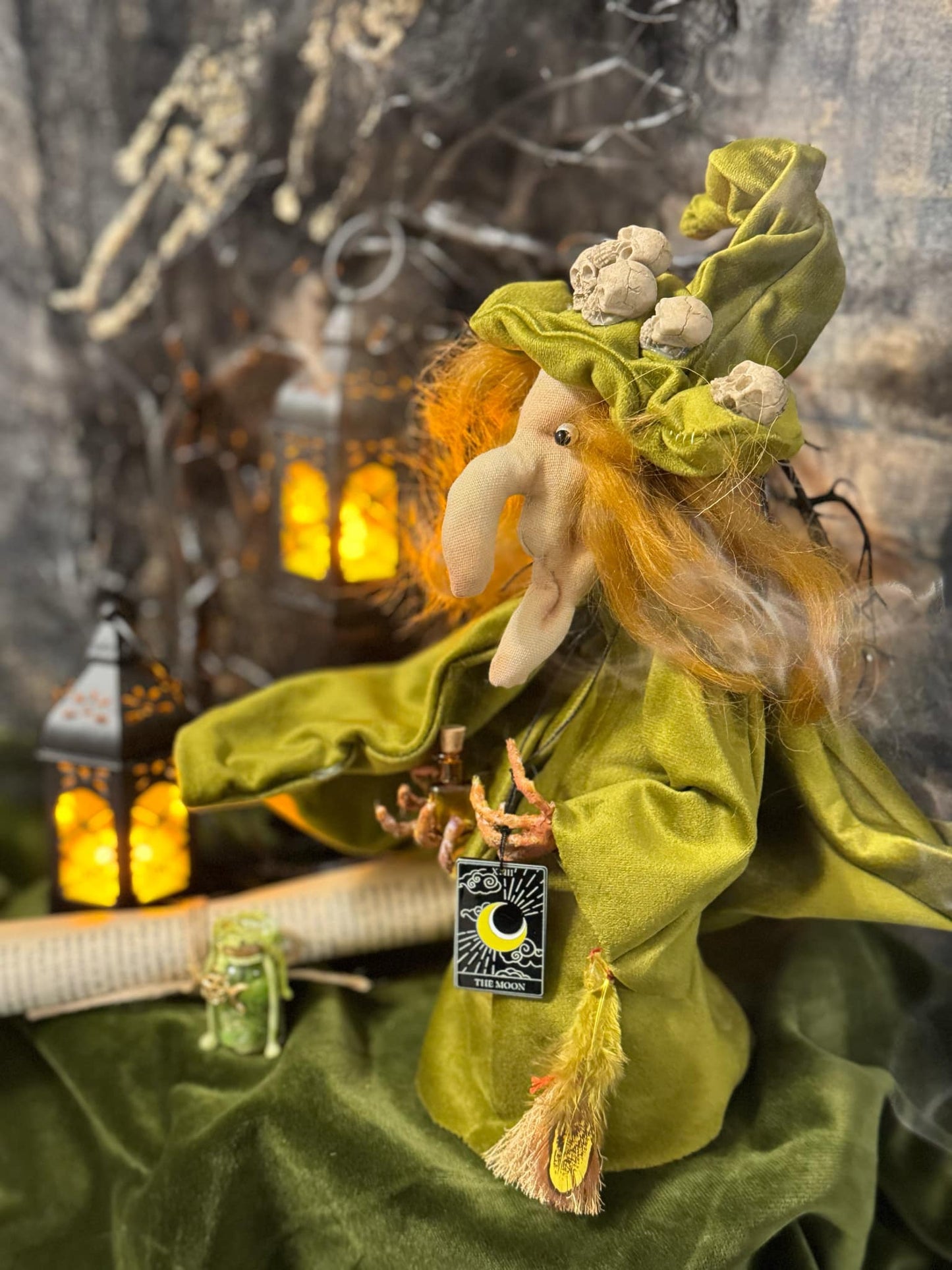 Taro card Witch