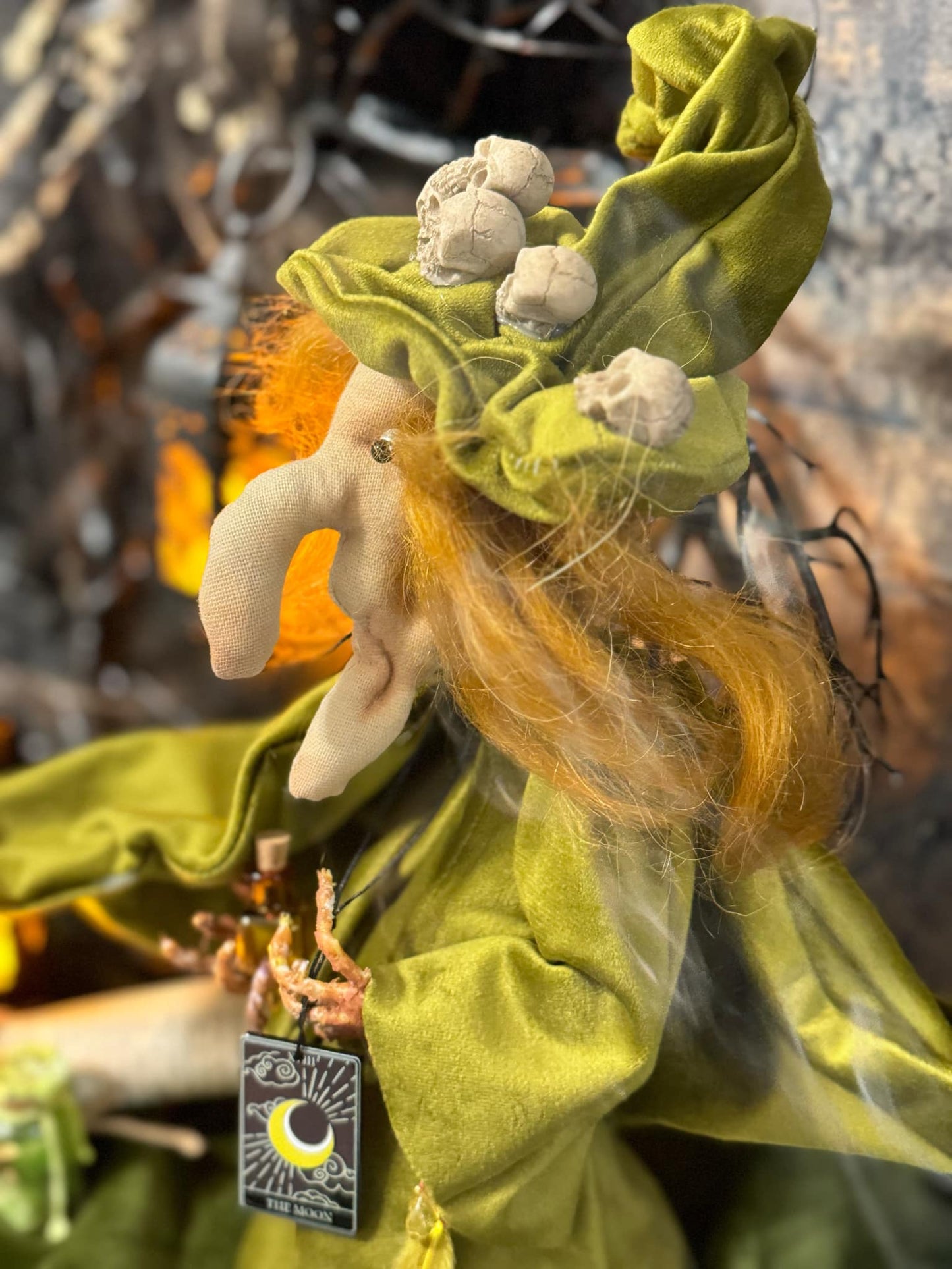 Taro card Witch