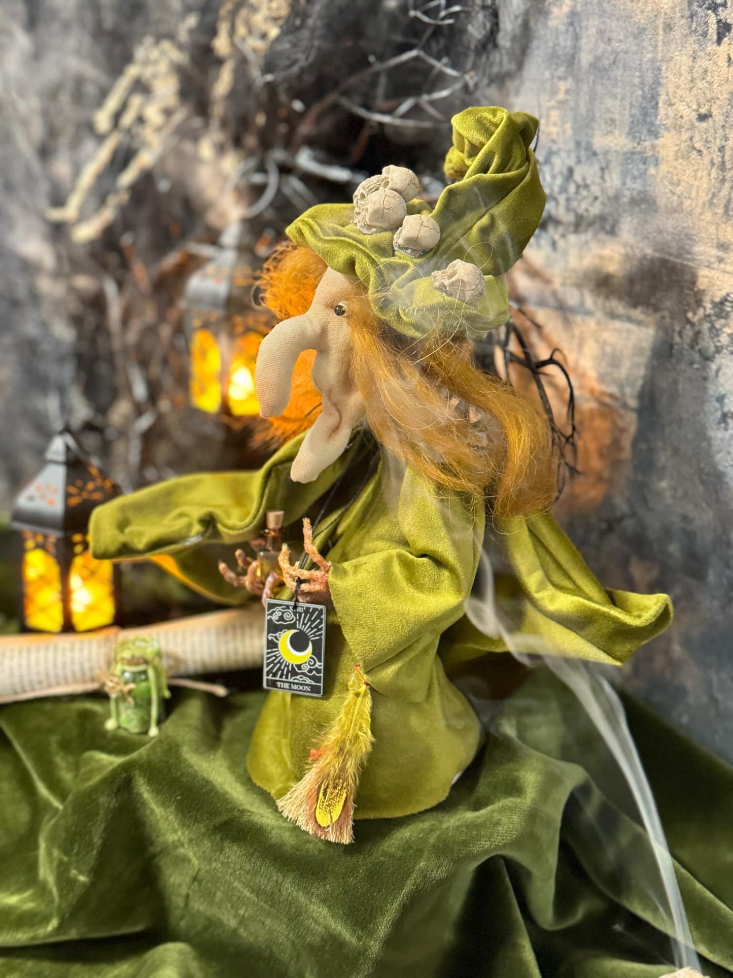 Taro card Witch