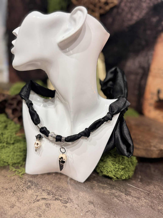 Silk necklace